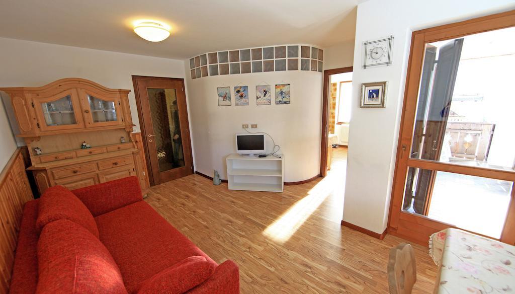 Cesa Roseda Apartment Canazei Bilik gambar